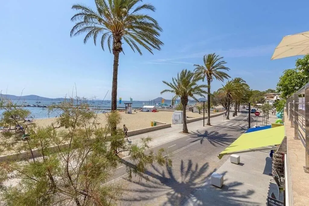 Fabulous Apartment With Beach Views In Puerto Pollensa By Renthousing 포엔샤 항구