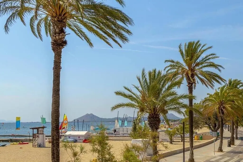 Fabulous Apartment With Beach Views In Puerto Pollensa By Renthousing  포엔샤 항구